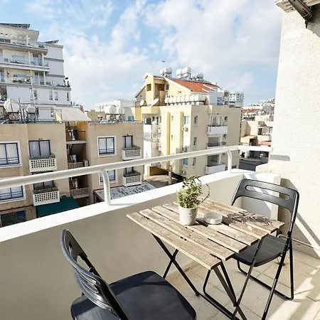 Seaside Makenzie- 50m To Apartment *