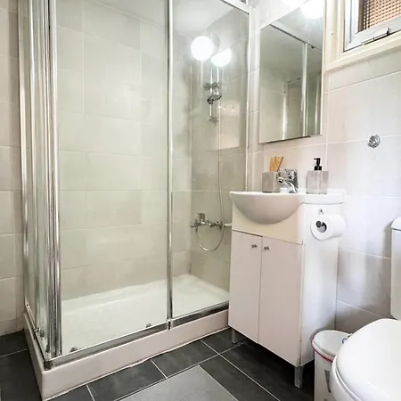 Seaside Makenzie- 50m To 公寓 拉纳卡