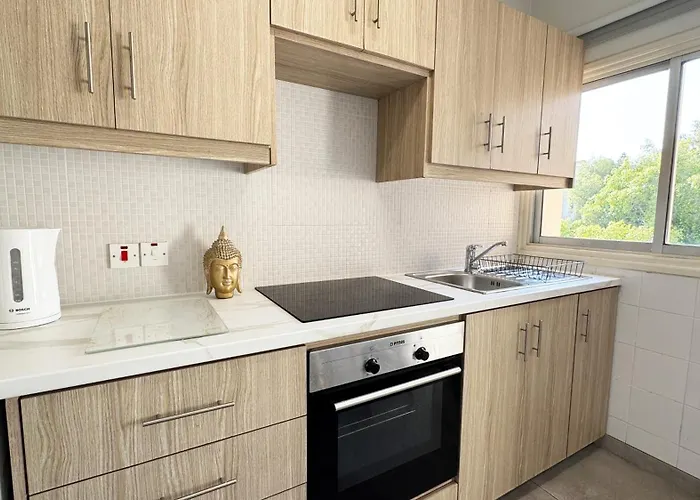 Seaside Makenzie- 50m To * ラルナカ