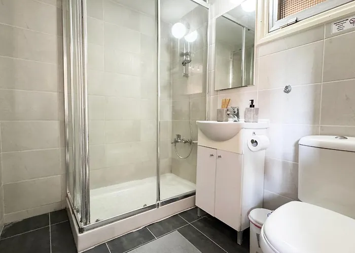 Seaside Makenzie- 50m To Apartament Larnaca