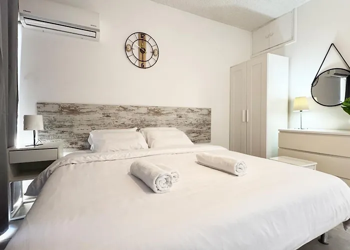 Seaside Makenzie- 50m To * ラルナカ