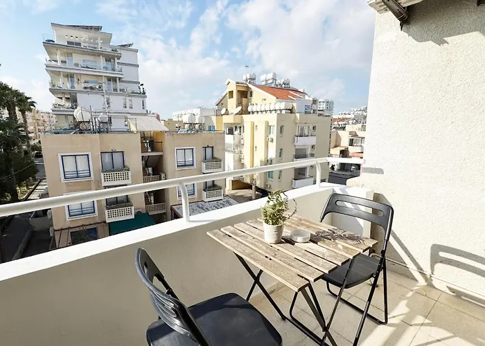 Seaside Makenzie- 50m To アパート *